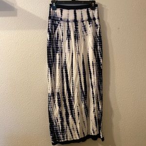Athleta tie dye maxi skirt with side slit size XS